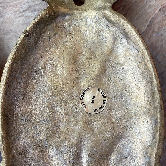 Set of 2 Vintage Brass Pineapple Wall Sconces - Picture 3 of 7